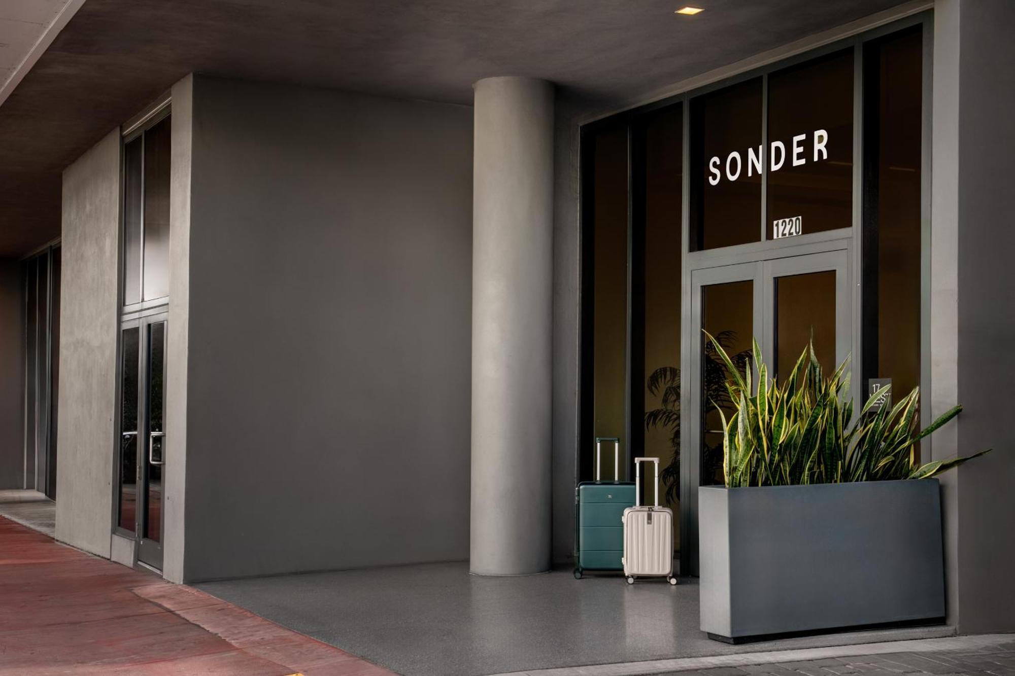 Sonder By Marriott Bonvoy 17West Apartments Miami Beach Bagian luar foto