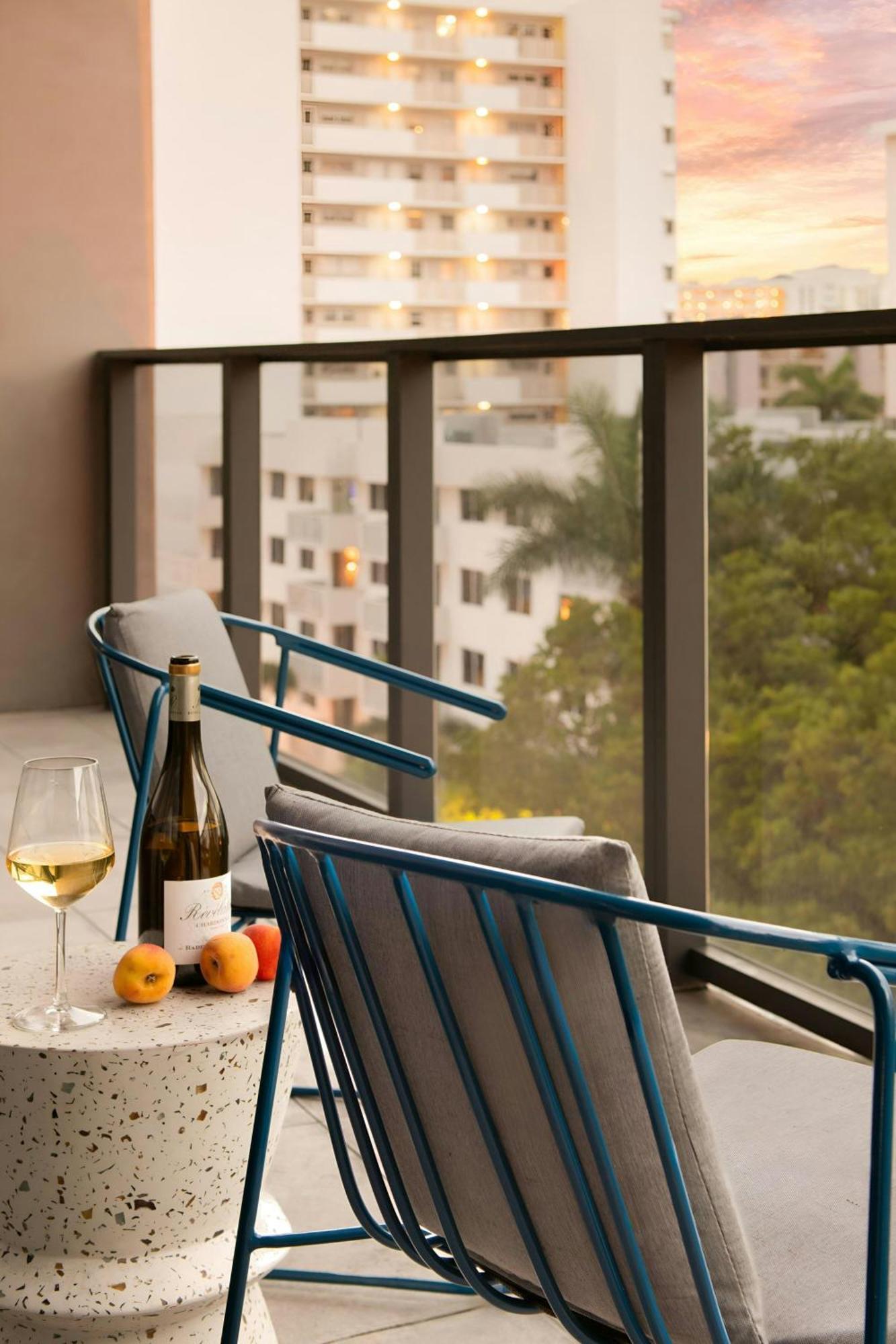 Sonder By Marriott Bonvoy 17West Apartments Miami Beach Bagian luar foto